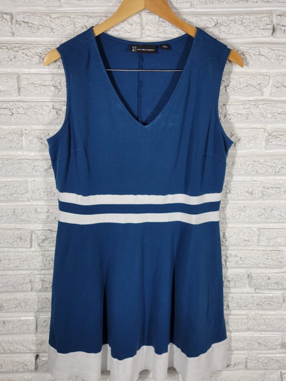 NY&Co Womens Mini Dress XL Blue White Fit Flare Sleeveless V-Neck Cotton BLU22E